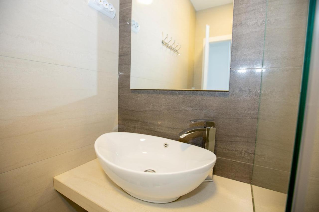 Mayana Appartement Cesarica Buitenkant foto