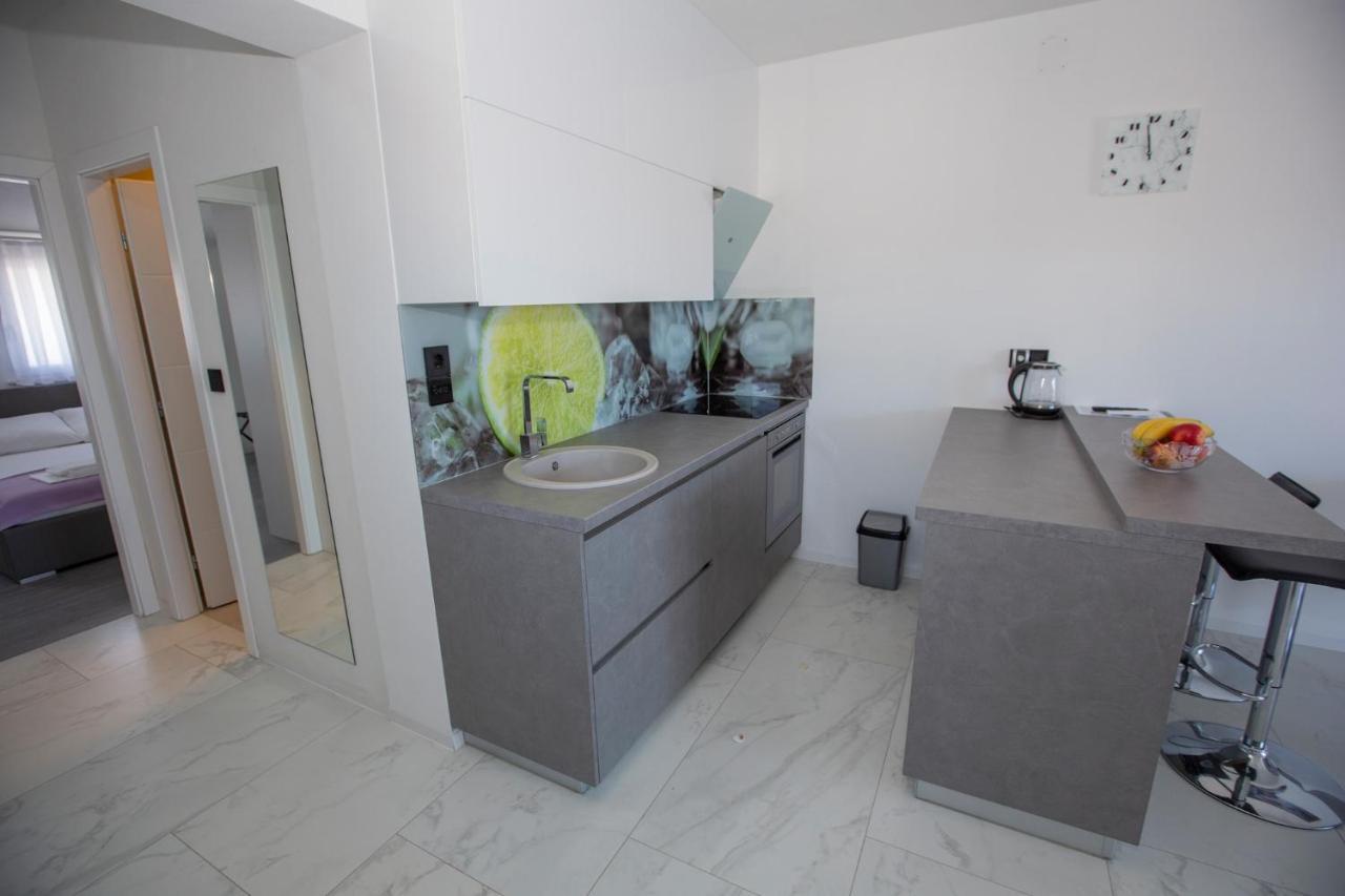 Mayana Appartement Cesarica Buitenkant foto