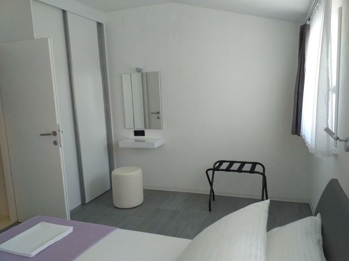 Mayana Appartement Cesarica Kamer foto